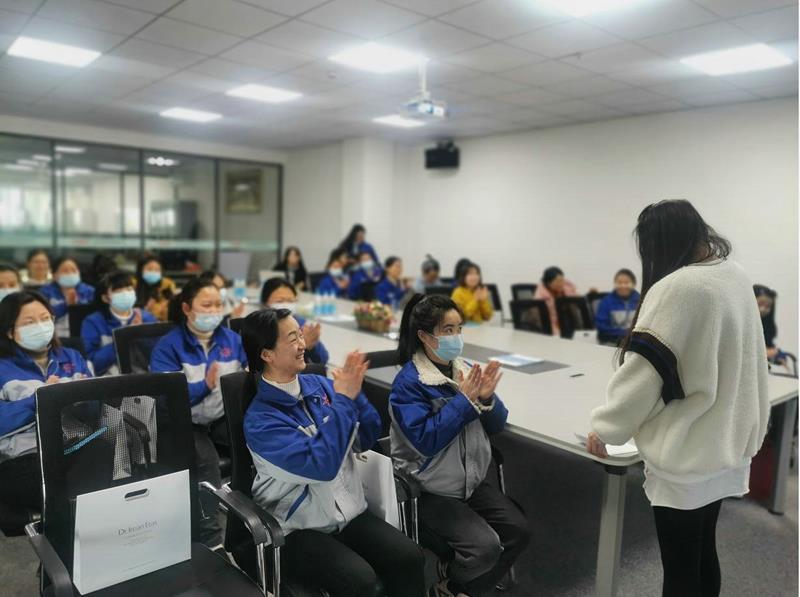 2022女神节快乐！