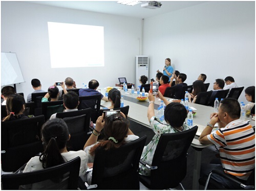 网络营销苏州论道—走进pg电子