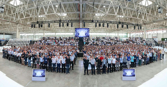 pg电子与蔚来同行见证中国智造2025！